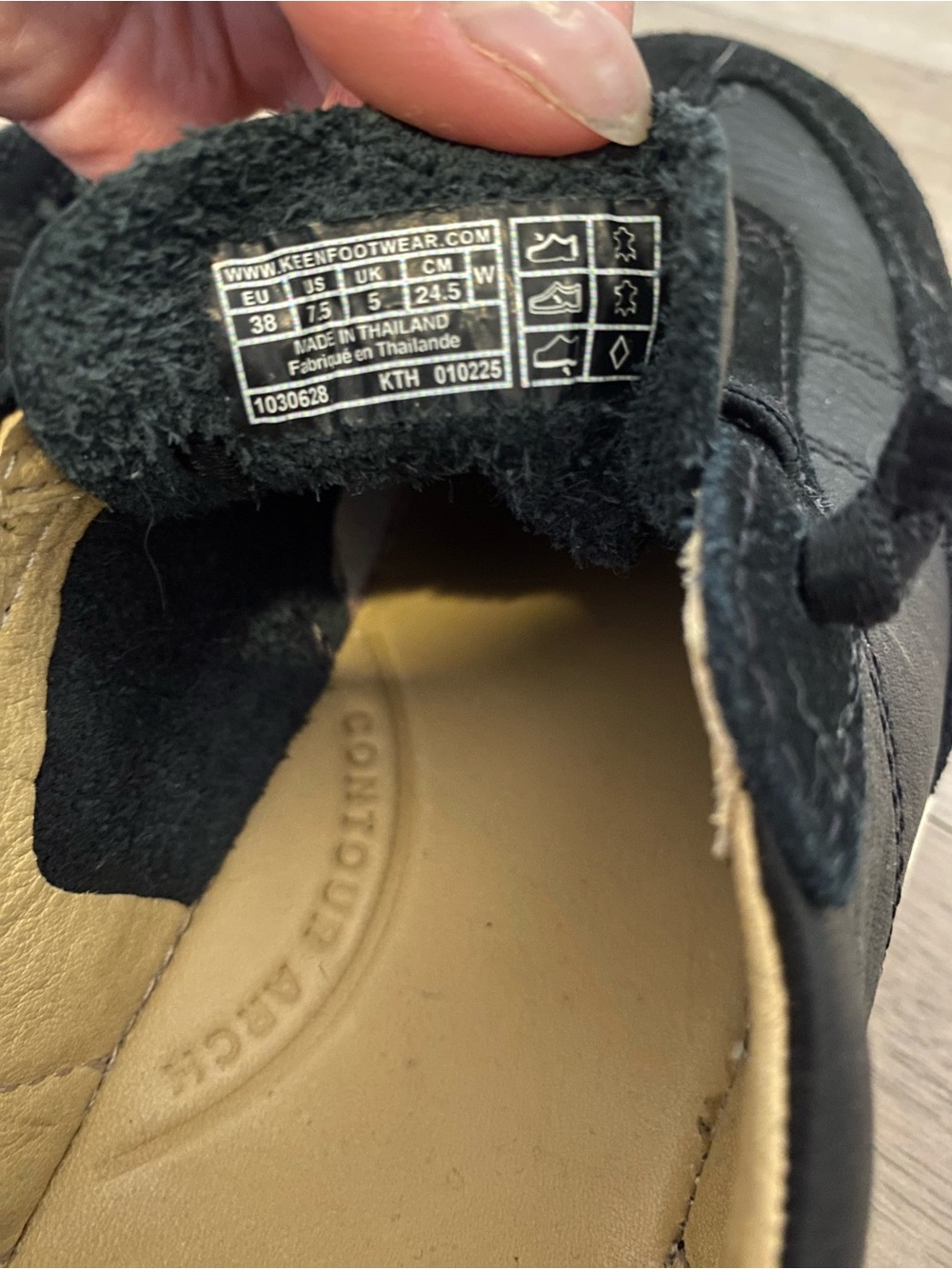 Keen Black Leather Women’s Casual Sneakers - Picture 4 of 5